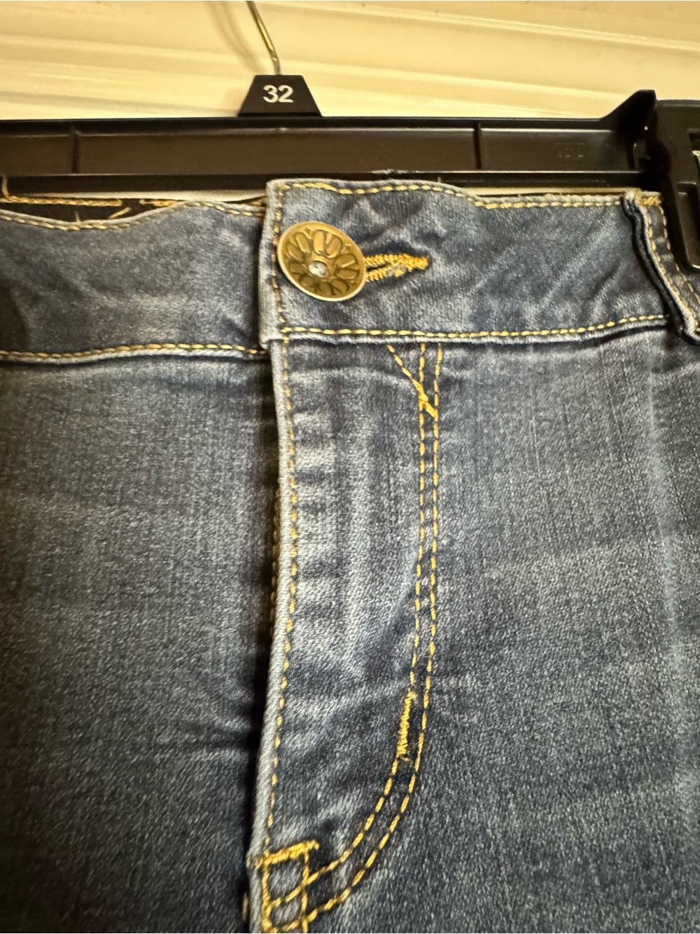 Democracy Mid Wash Skinny Ankle Jeans - Picture 4 of 6